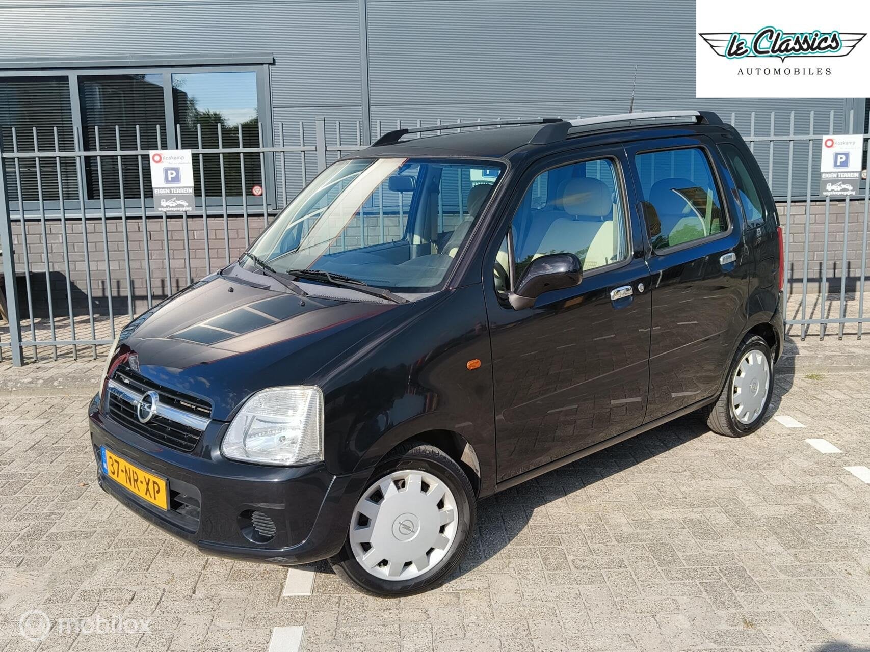 Opel Agila 1.2-16V Essentia, Voorwielaandrijving, Zwart, Origineel Nederlands, Bedrijf