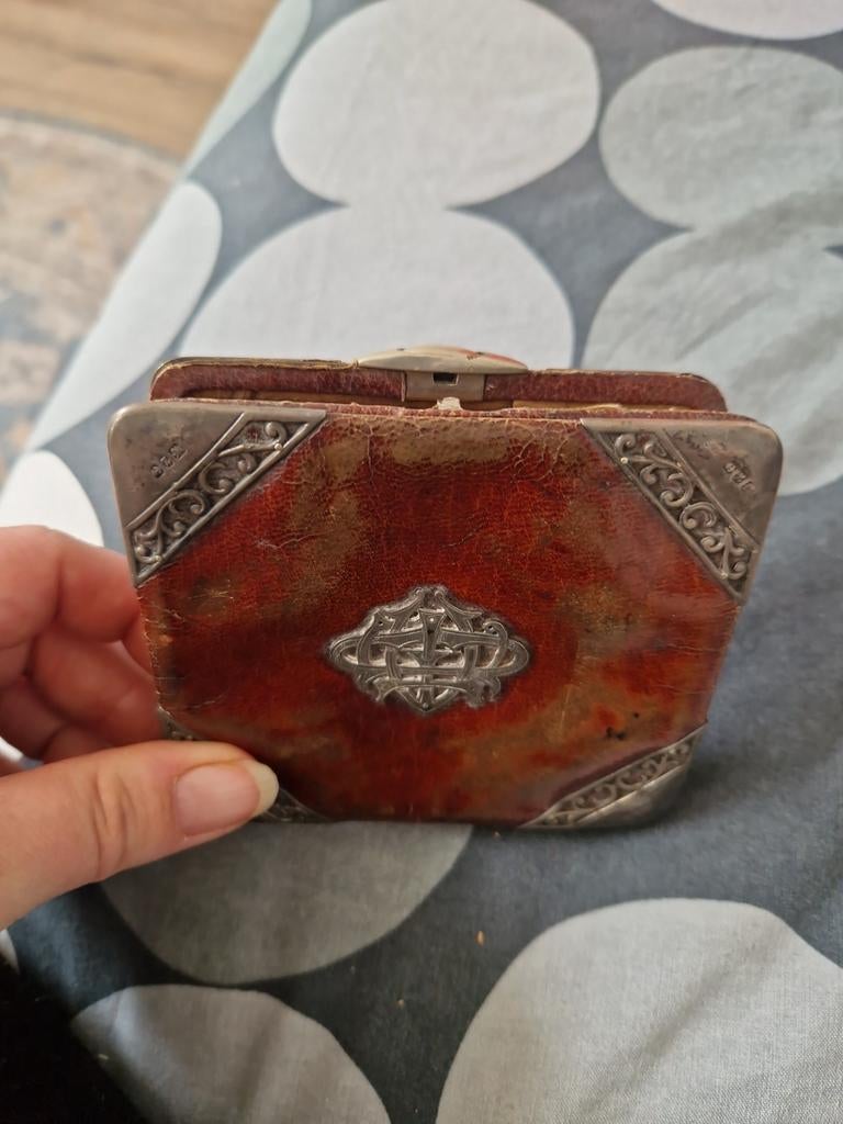Antiek leren portomonee met zilveren hoeken, Antiek en Kunst, Ophalen of Verzenden
