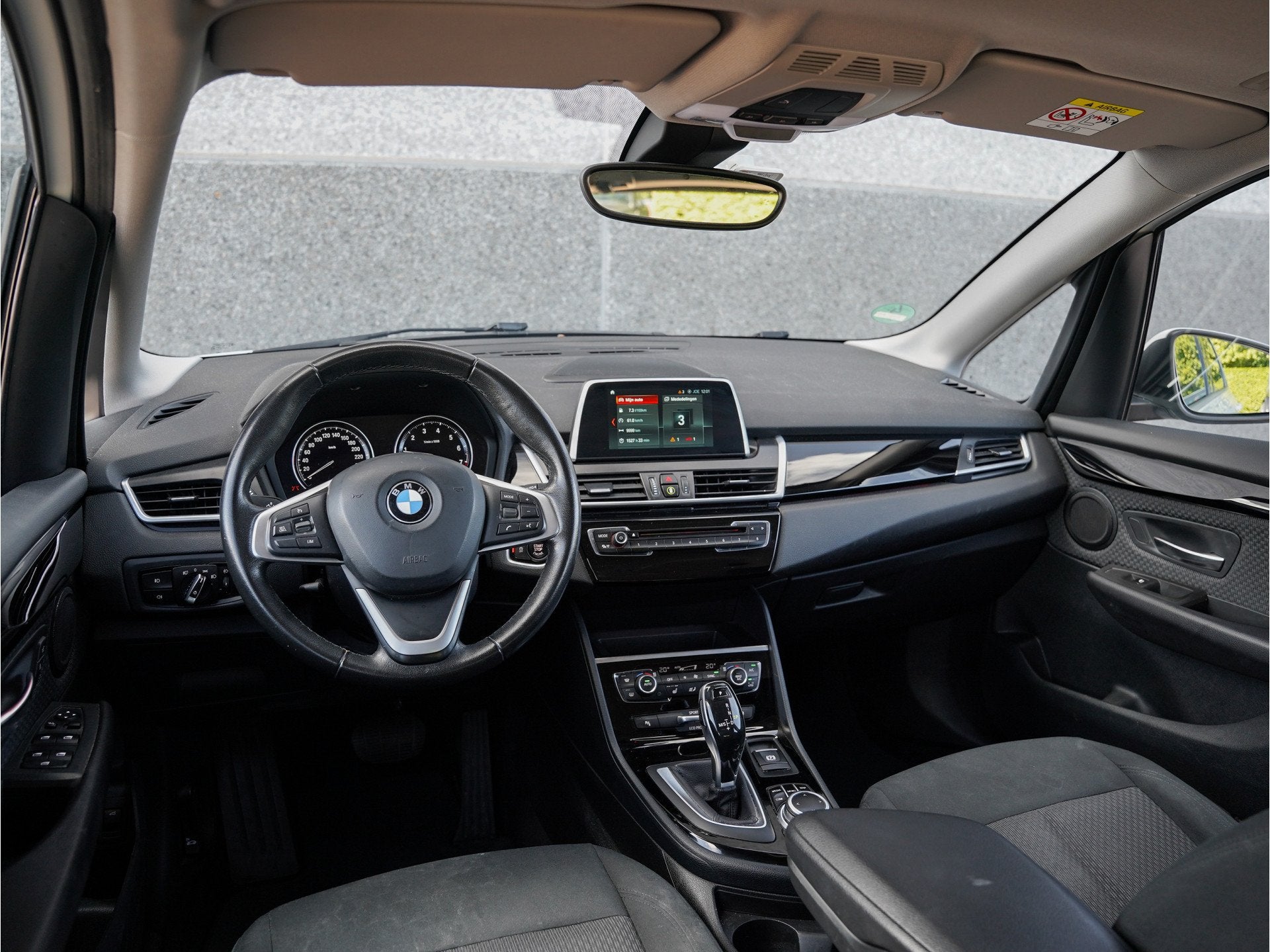 BMW 2 Serie Active Tourer 220i High Executive | Afneembare T, 1998 cc, Gebruikt, Wit, 19 km/l