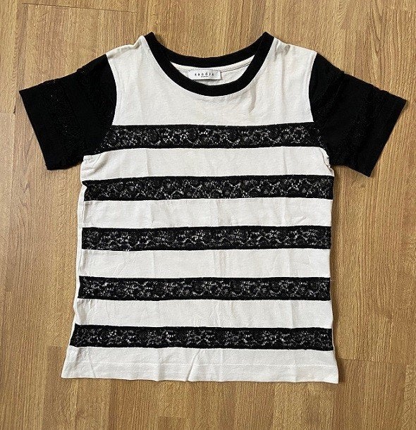 Sandro - Zwart-off white shirtje met zwart kant, Sandro Paris, Overige kleuren, Ophalen of Verzenden, Zo goed als nieuw