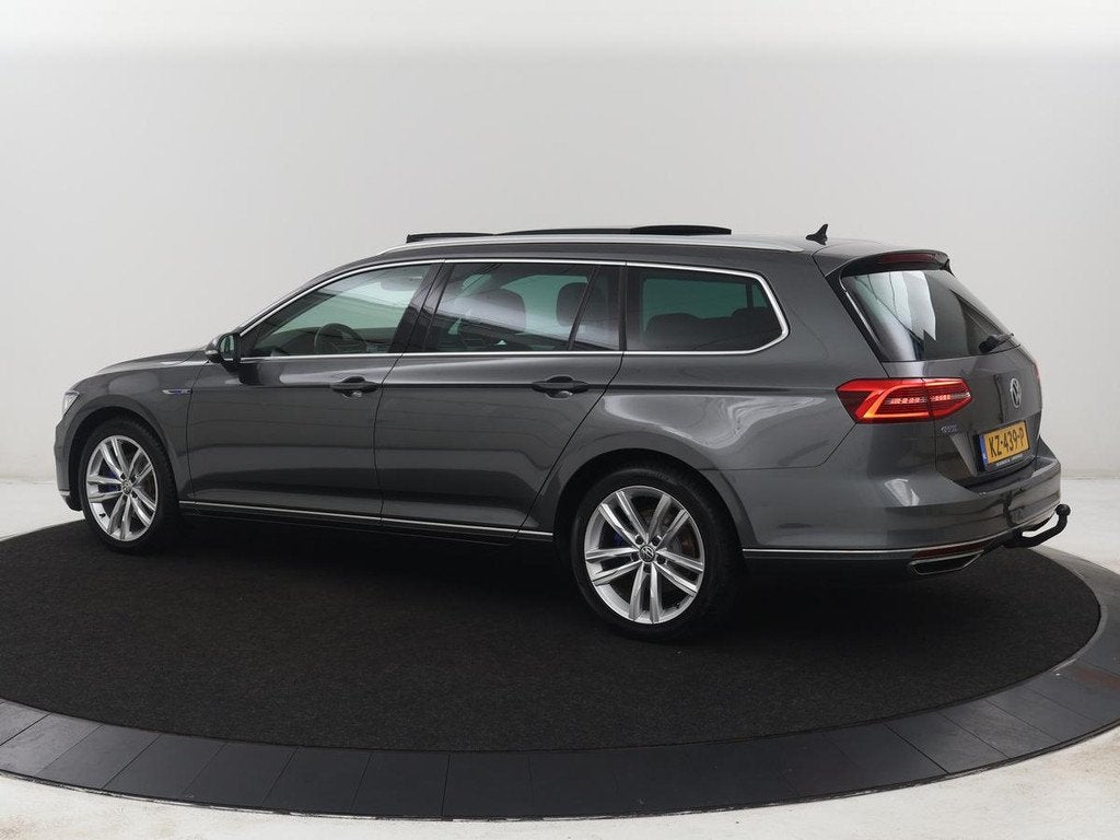 Volkswagen Passat 1.4 TSI GTE | Panoramadak | Stoelverwarmin, Auto's, Volkswagen, Gebruikt, 4 cilinders, Hybride Elektrisch/Benzine