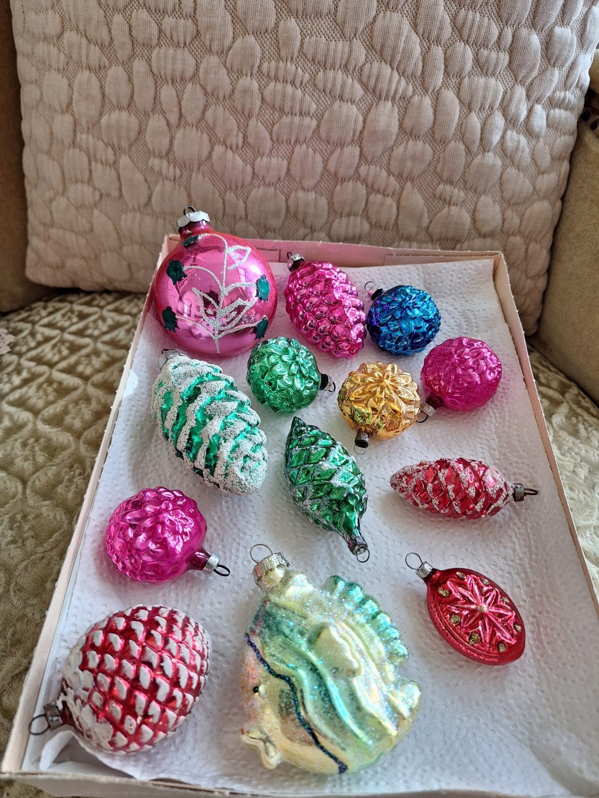 13 Oude Glazen Kerstballen / Ornamenten ** Mimosa **, Diversen, Ophalen of Verzenden