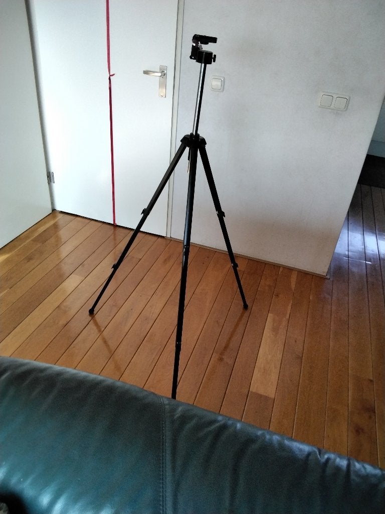 Statief, Audio, Tv en Foto, Fotografie | Statieven en Balhoofden, Ophalen of Verzenden, Zo goed als nieuw, Minder dan 150 cm, Driepoot