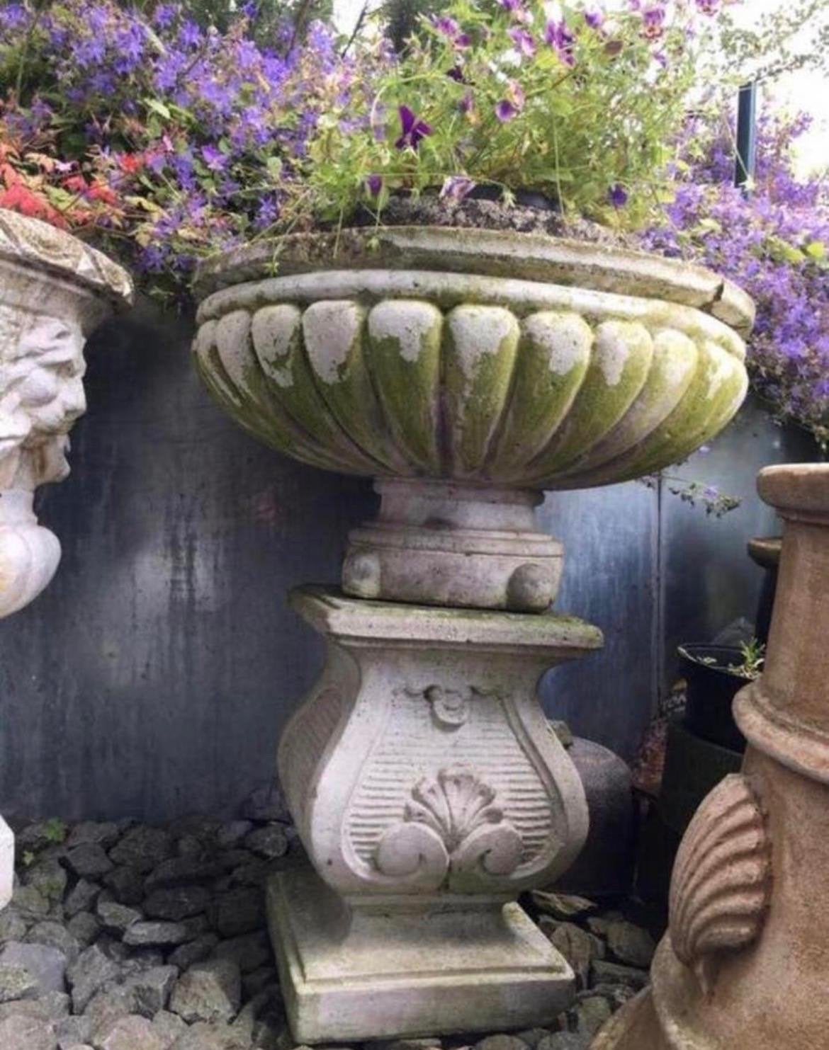 Decoratieve stenen vaas bloempot met pilaar, HxL 72x59cm, Ophalen, Gebruikt
