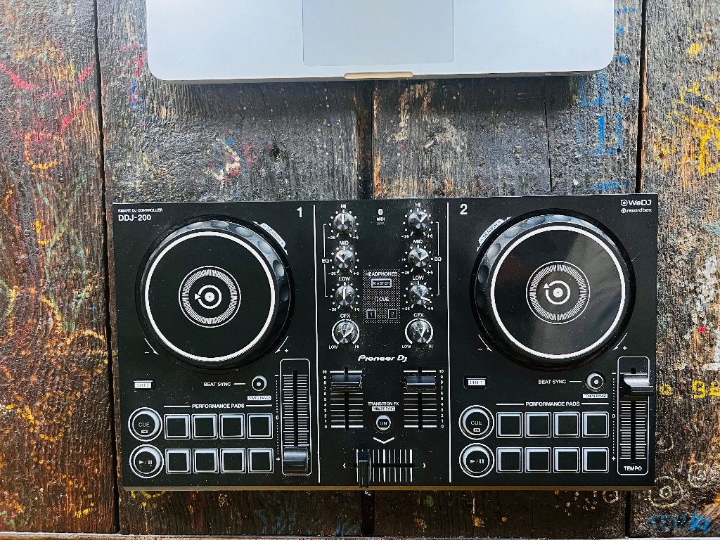 Pioneer DJ