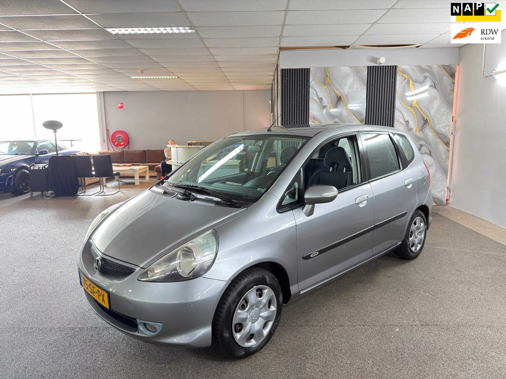 Honda Jazz 1.4 LS Apk NieuwAutomaat,Clima,Cruise,Parksensor,, 83 pk, Zwart, 4 cilinders, Origineel Nederlands
