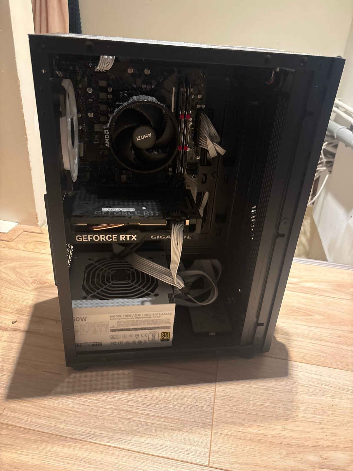 Gaming PC: RTX 4060, Ryzen 5, 16GB RAM, 2TB SSD, Computers en Software, Gebruikt, Ophalen of Verzenden, Gaming, SSD