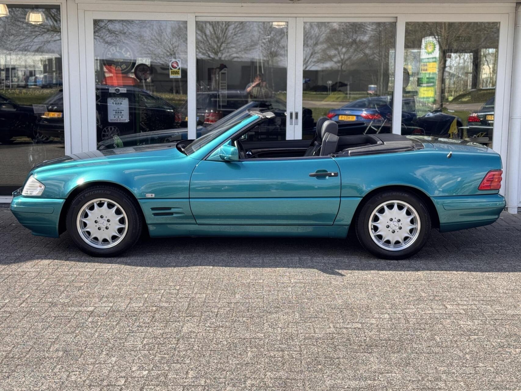 Mercedes SL-klasse Cabrio 320 Automaat,Clima,Leder,Lmv,Cruis, Auto's, Achterwielaandrijving, Gebruikt, Zwart, Cabriolet