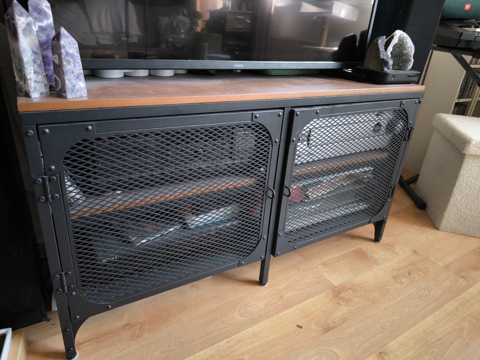 Industrieel TV-meubel met metalen deuren, Ophalen, Gebruikt, 25 tot 50 cm, Minder dan 100 cm
