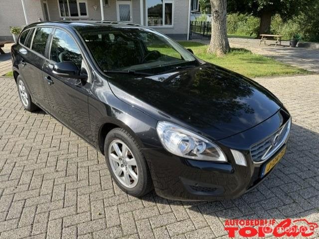 Volvo V60 1.6 T4 Kinetic, Auto's, Voorwielaandrijving, 15 km/l, Gebruikt, 4 cilinders