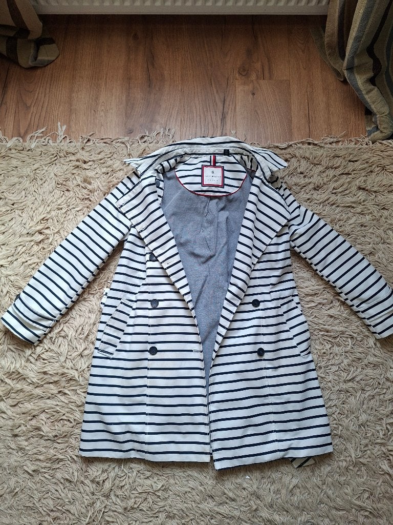 Zgan. Mooie jas van Tommy Hilfiger. Maat XL, Overige kleuren, Maat 46/48 (XL) of groter, Ophalen of Verzenden, Zo goed als nieuw