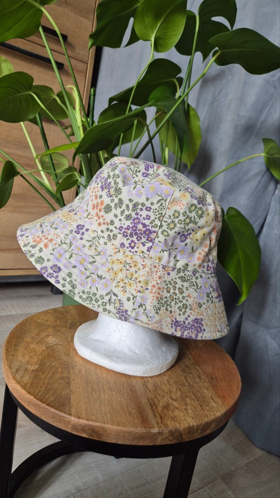 Omkeerbare Bucket Hat - Bloemenprint & Effen Groen, Kleding | Dames, Hoeden en Petten, Ophalen of Verzenden, Zo goed als nieuw