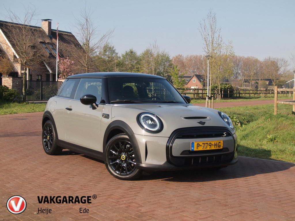 Mini Mini Electric Classic 33 kWh | Apple Carplay | Cruise C, 33 kWh, 4 stoelen, Leder en Stof, Mini Electric