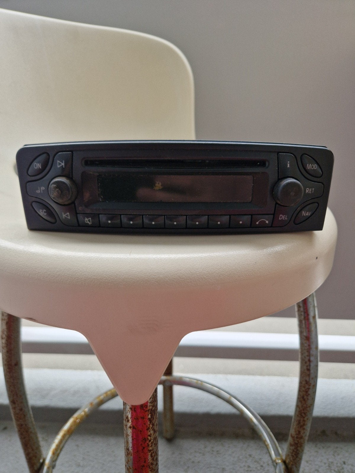 Mercedes Becker q04 C Klasse radio W203, Ophalen of Verzenden, Gebruikt