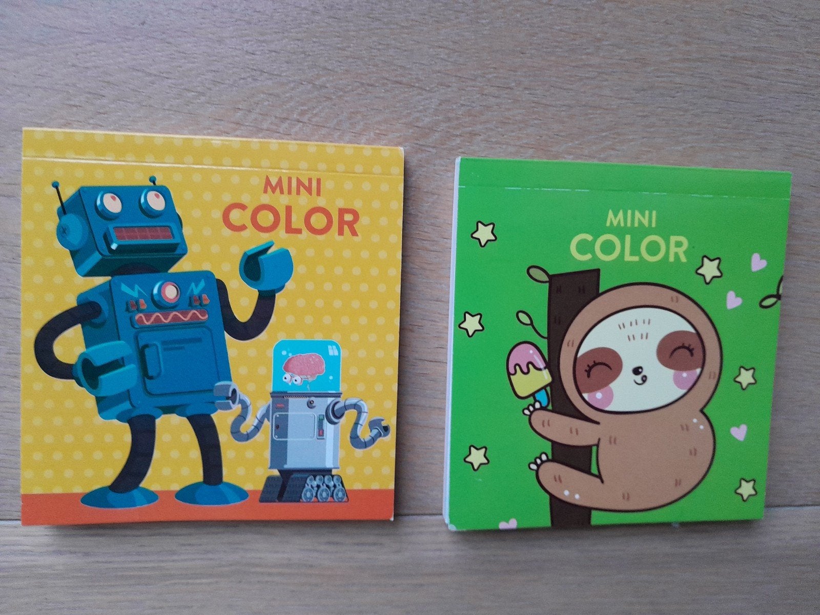 Mini Color kleurboekjes: Robot en Luiaard (2 stuks), Boeken, Ophalen of Verzenden, Nieuw, Onbekend, Non-fictie
