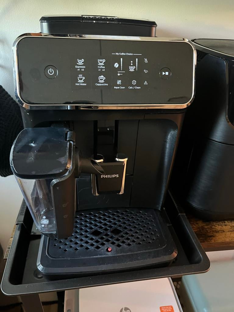 Philips LatteGo 2200 Serie Volautomatische Espressomachine, Ophalen of Verzenden, Gebruikt, Espresso apparaat, Koffiebonen
