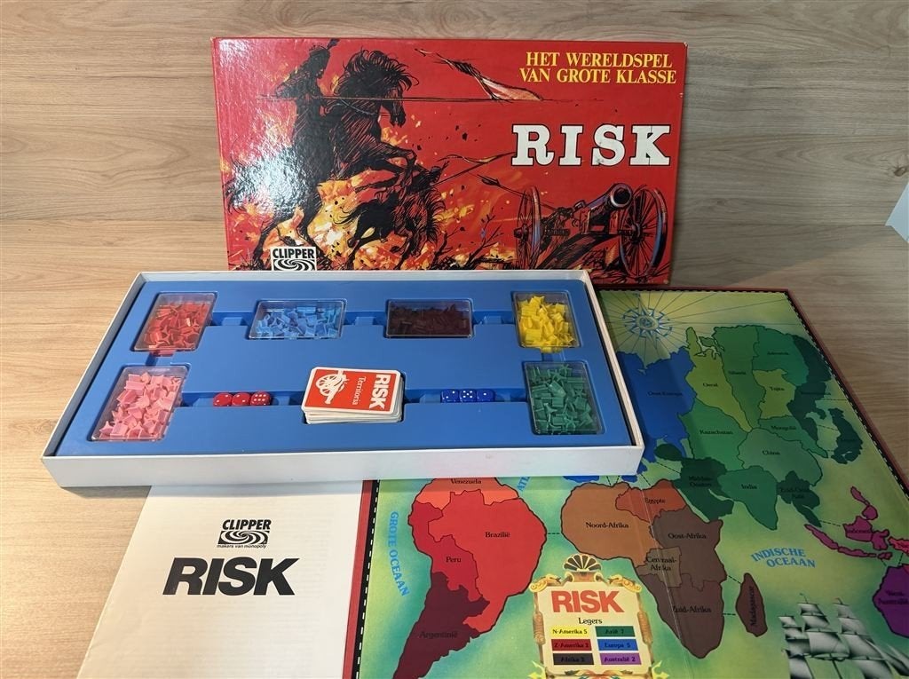 Risk het wereldspel van grote klasse -rode editie - s6600, Verzenden, Zo goed als nieuw