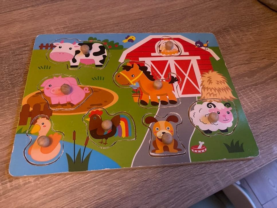 Houten boerderij puzzel met dieren GRATIS, Ophalen, 2 tot 4 jaar, Gebruikt, 10 tot 50 stukjes