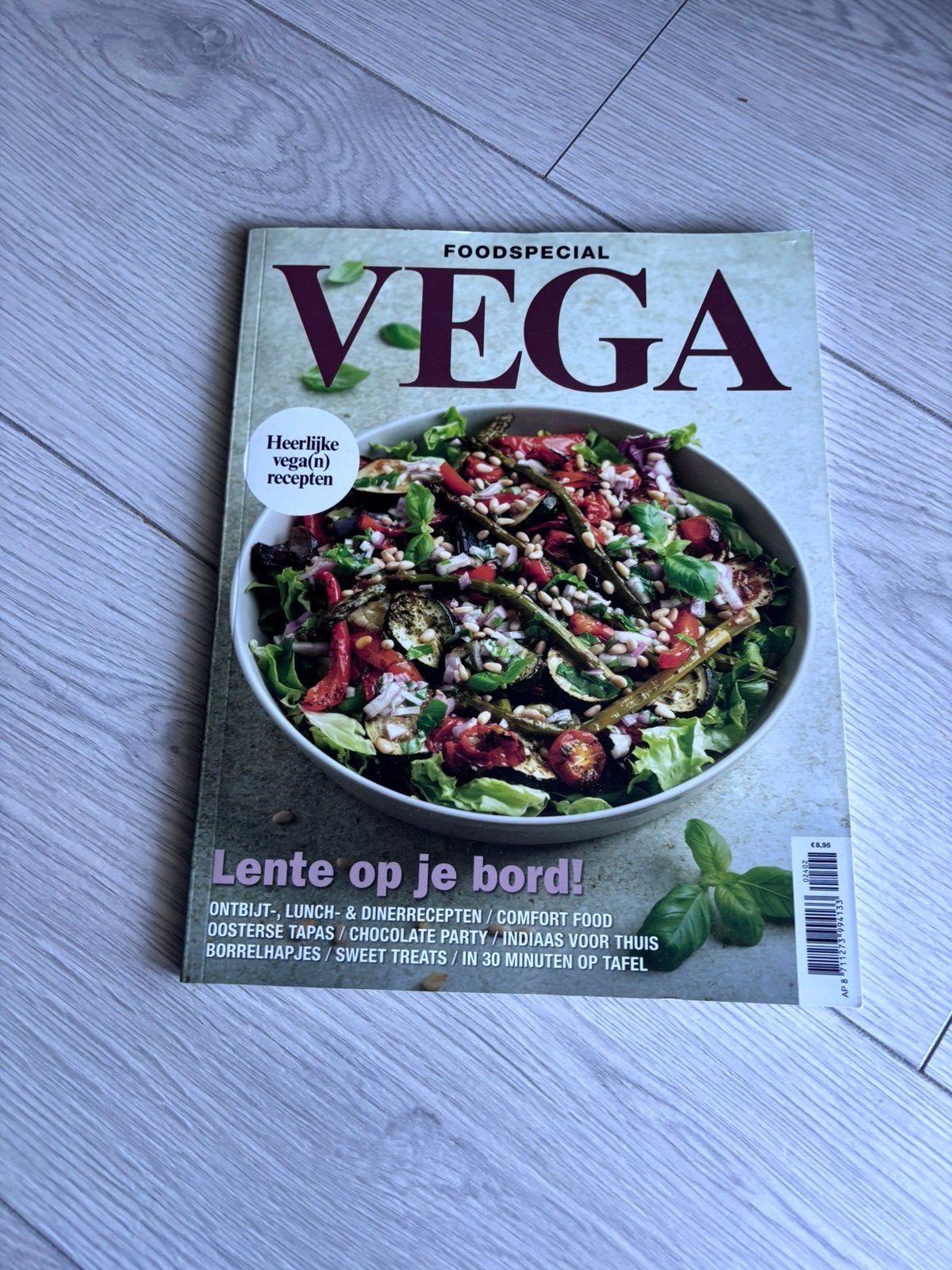VEGA heerlijke recepten, Ophalen of Verzenden, Zo goed als nieuw