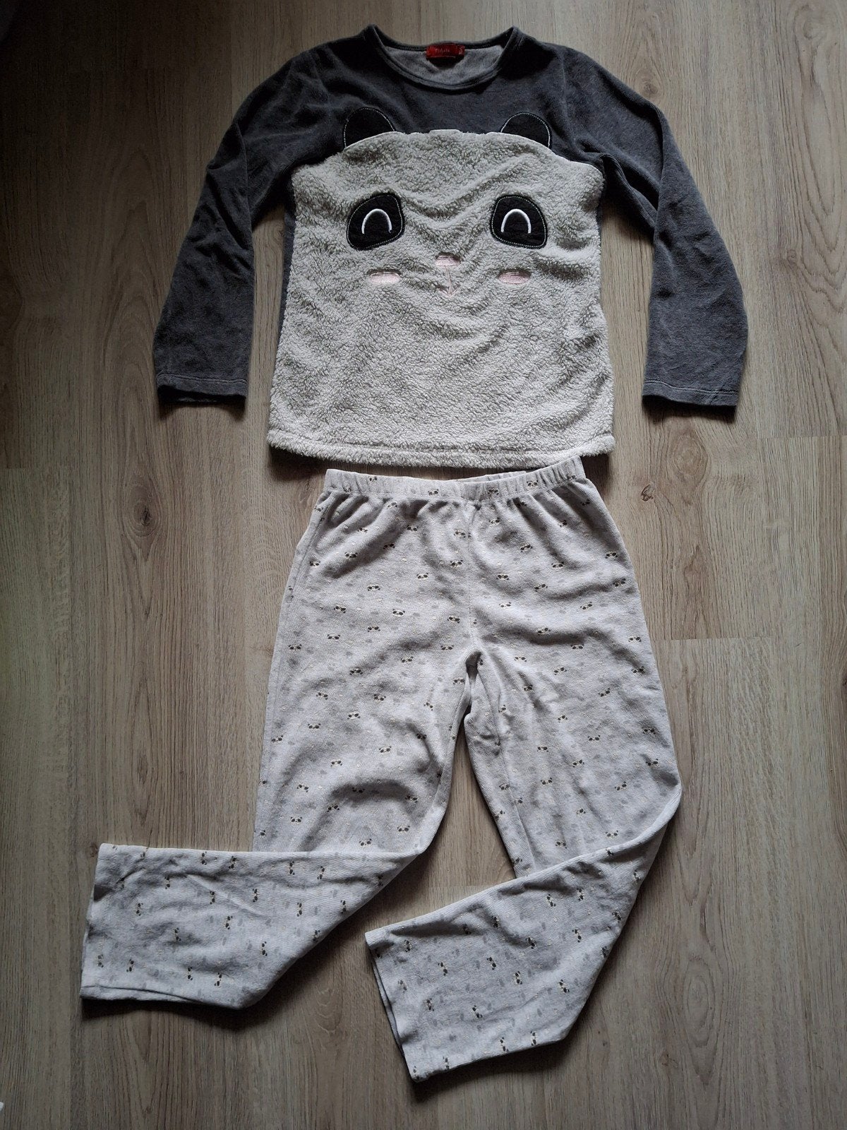 Warme pyjama maat 10 140 Tissaia panda thema, Nacht- of Onderkleding, Gebruikt, Meisje, Tissaia