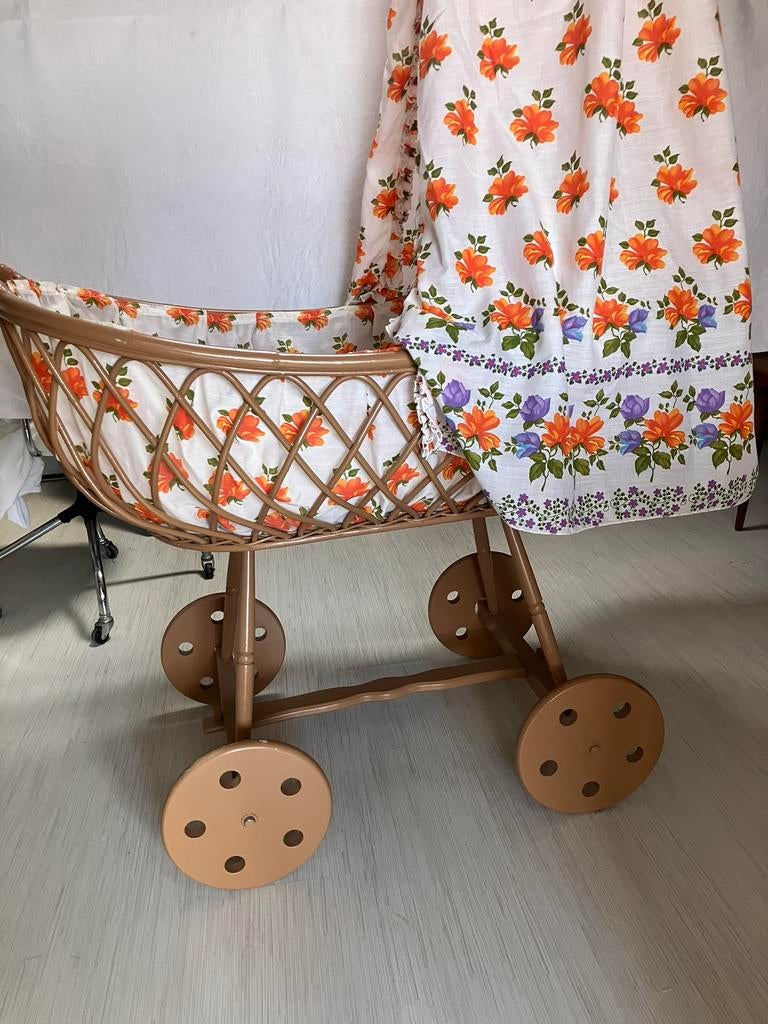 Rotan wieg vintage, Ophalen, Gebruikt, Wieg