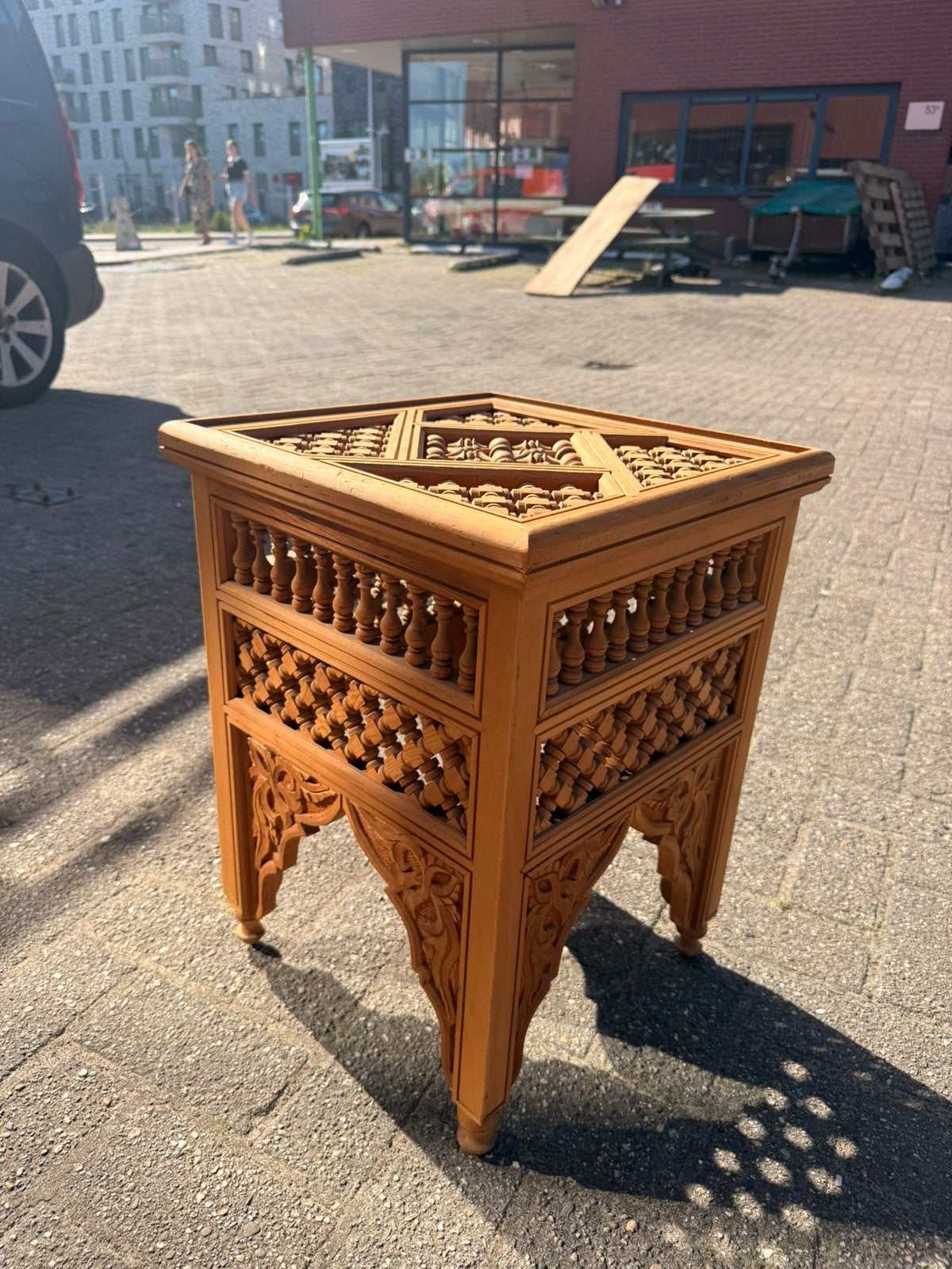 Marokkaans Tafeltje met houtsnijwerk, Ophalen, Minder dan 45 cm
