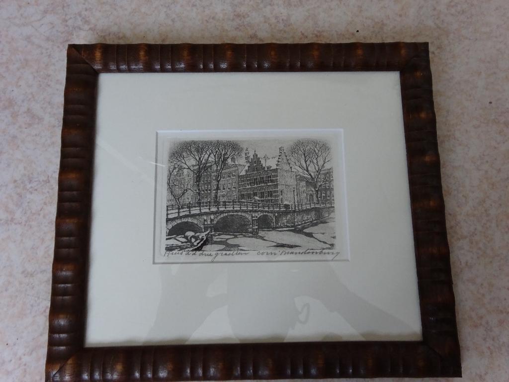 Cornelis Brandenburg - Amsterdam - Huis a/d drie grachten, Antiek en Kunst, Kunst | Etsen en Gravures, Ingelijst, 28 cm, Ets, Stadsgezicht