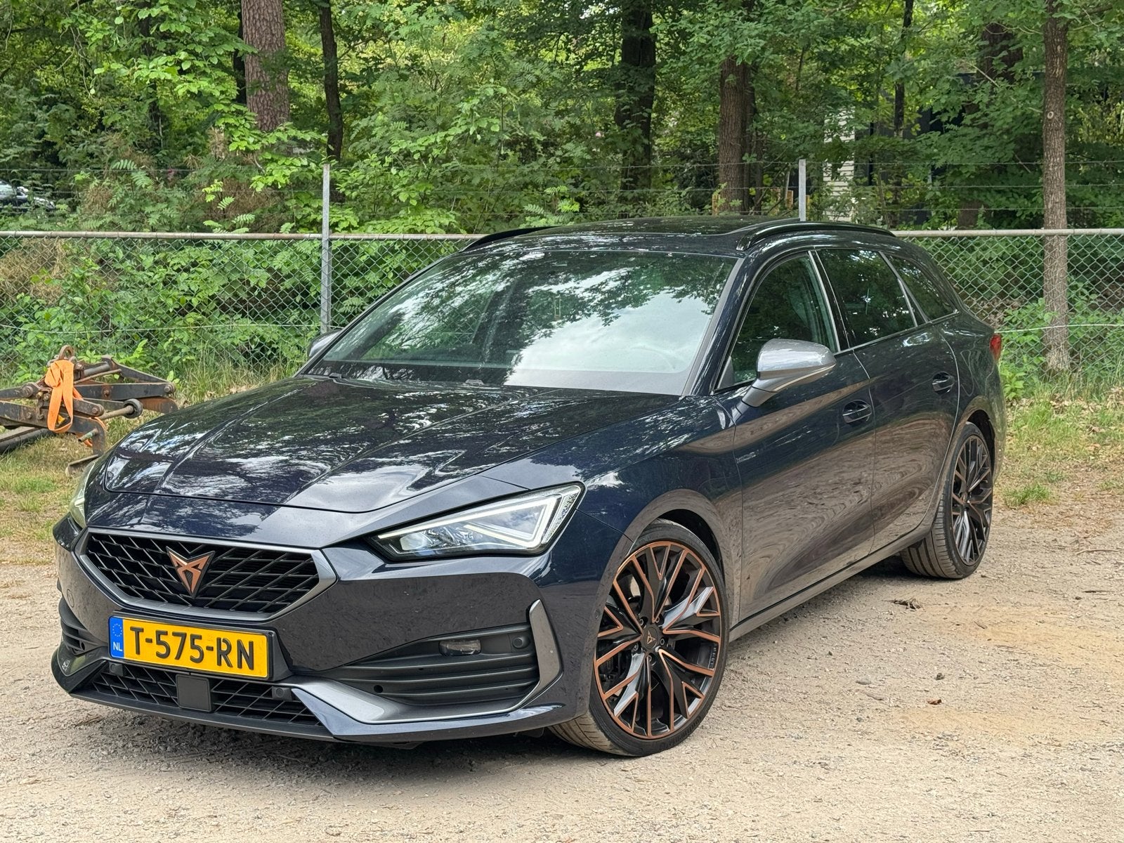 Cupra Leon sportstourer 2.0 TSI 221KW 2022 Blauw 4drive full, Auto's, Cupra, Automaat, 4 cilinders, 1984 cc, Leder