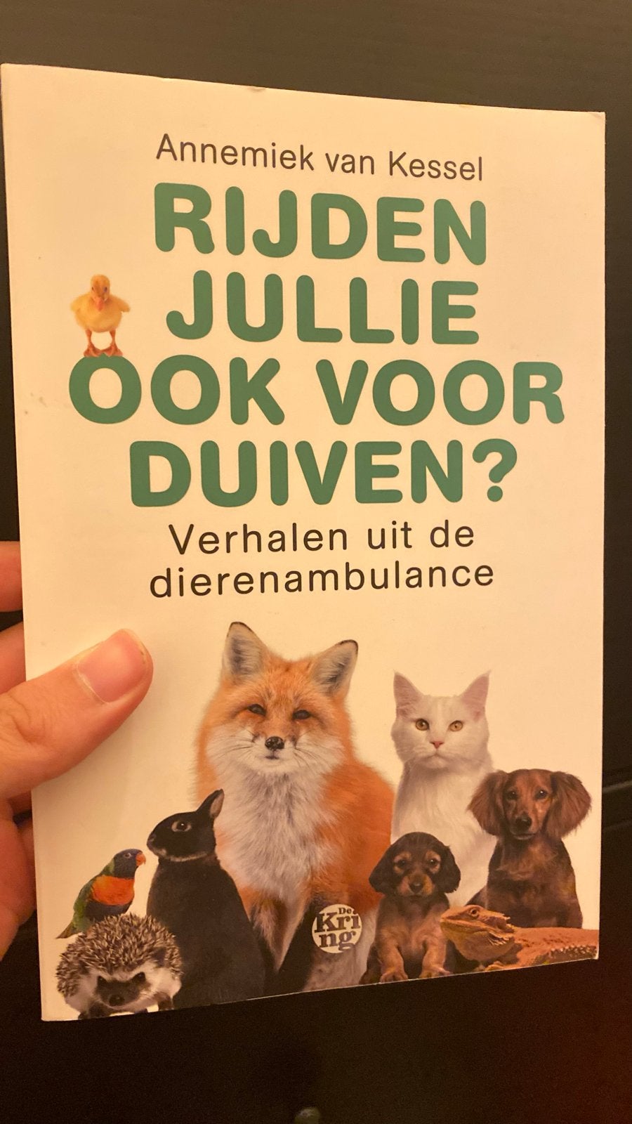 Rijden jullie ook voor duiven? Verhalen dierenambulance, Ophalen of Verzenden, Zo goed als nieuw, Honden