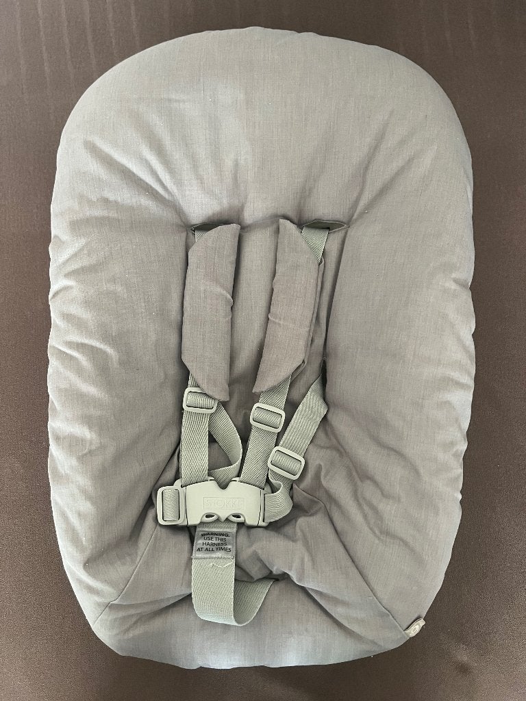 Stokke babynestje tripp trapp newborn set, Kinderen en Baby's, Kinderstoelen, Ophalen, Zo goed als nieuw, Meegroeistoel
