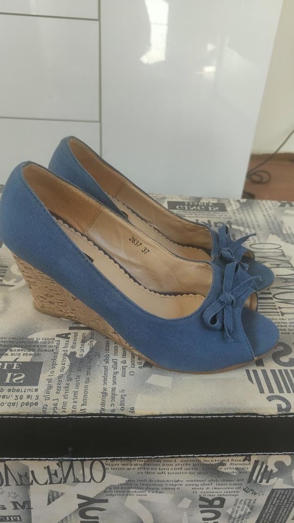 Jumelles Footwear Blauwe Peep-Toe Sleehakken Maat 37, Blauw, Schoenen met hoge hakken, Gedragen, Jumelles Footwear