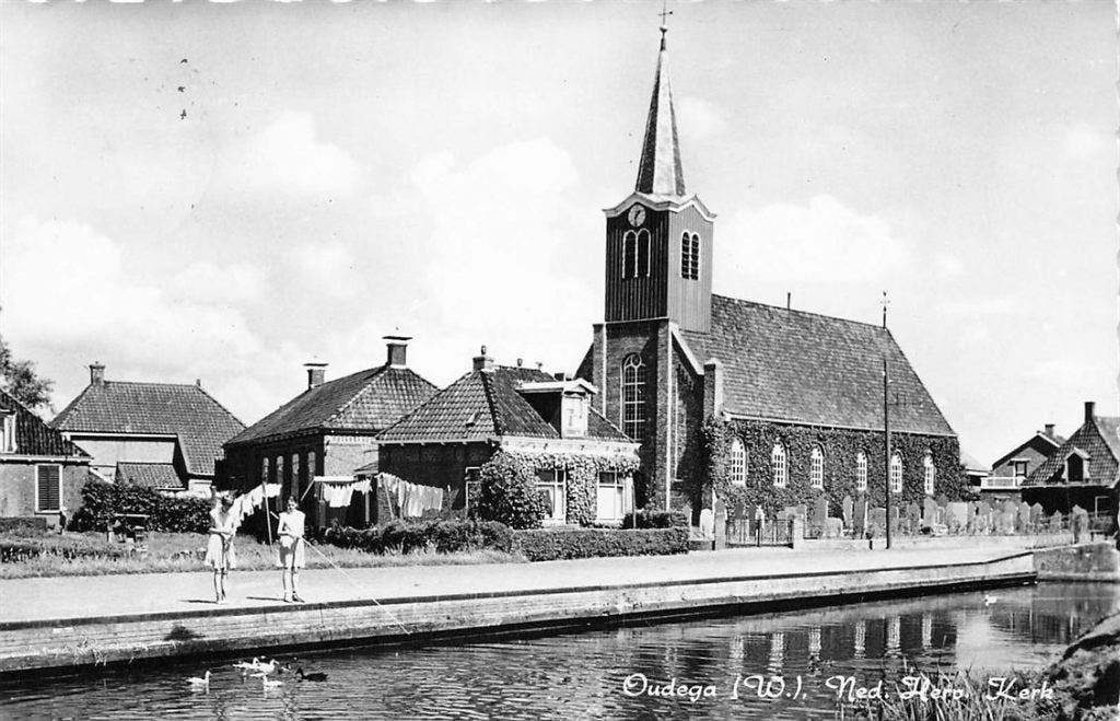703-400-027 Oudega (W.) Ned Herv Kerk, Verzenden, Voor 1920, Friesland