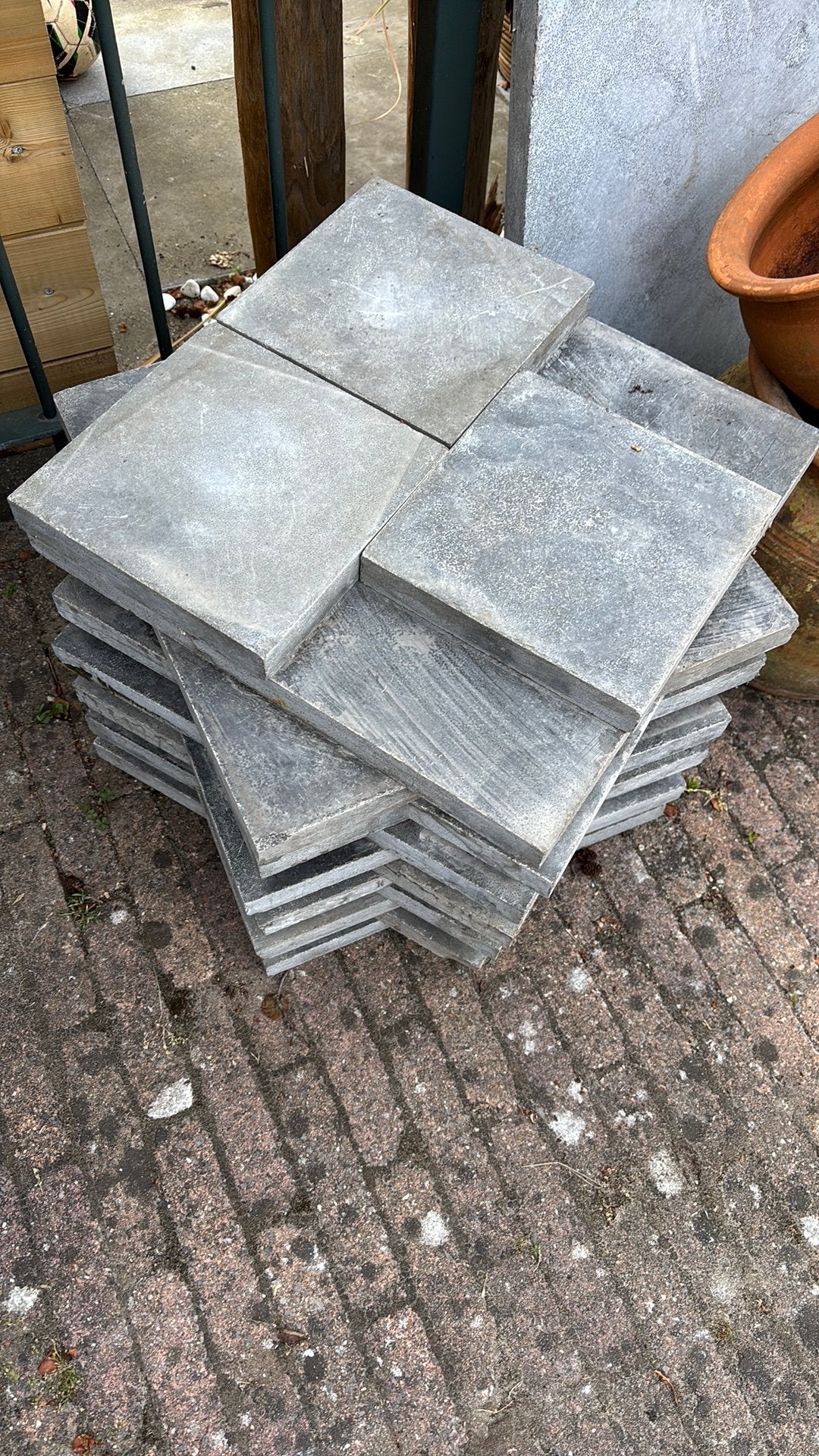 Gratis afhalen terrastegels, Ophalen, Overige materialen, Zo goed als nieuw, Minder dan 5 m²
