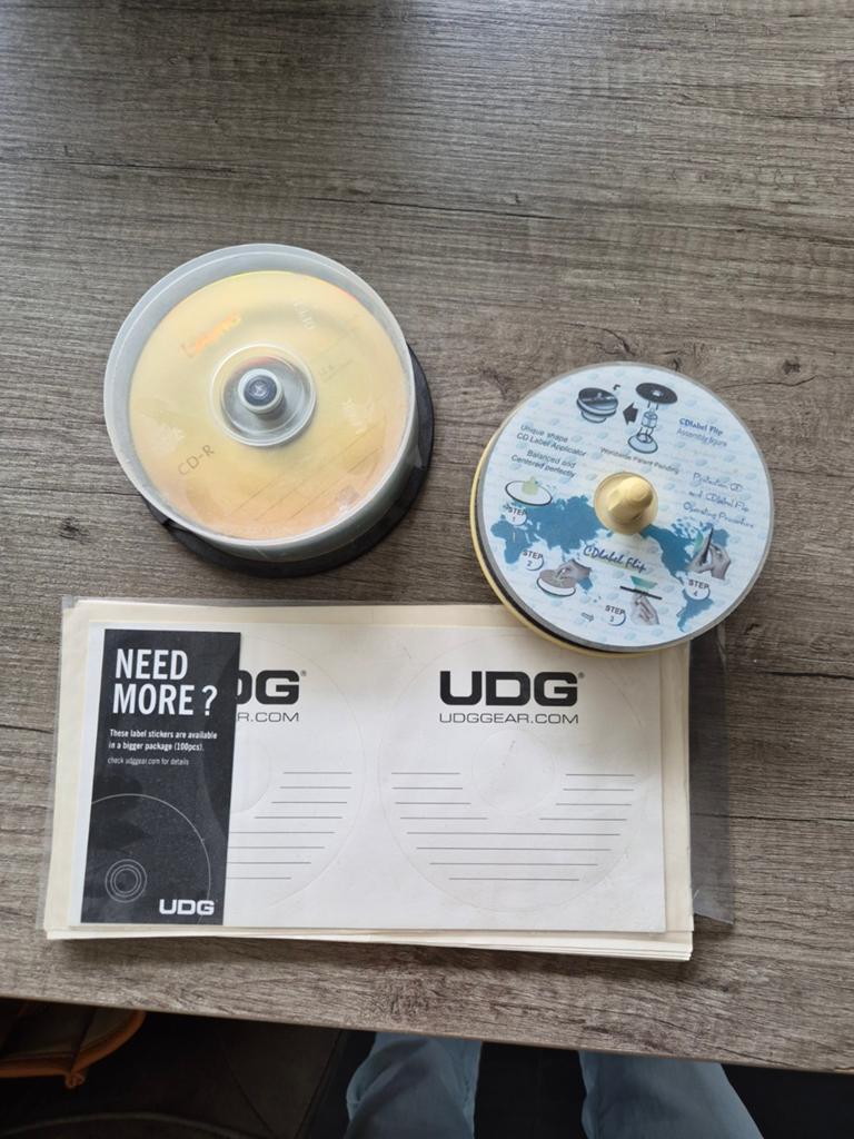 CD-R schijven en UDG labelstickers, Op spindel, Gebruikt, Cd, Ophalen of Verzenden