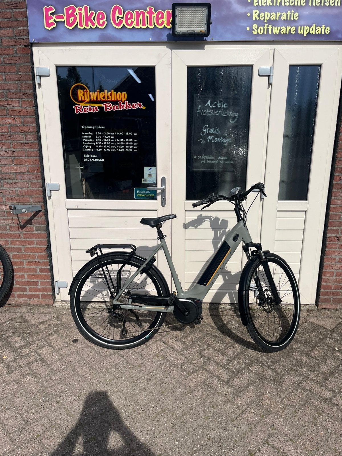 In zeer nette staat gazelle ultimate 57 t10 met 500 wh accu, Fietsen en Brommers, Versnellingen, 56 cm of meer, Zo goed als nieuw