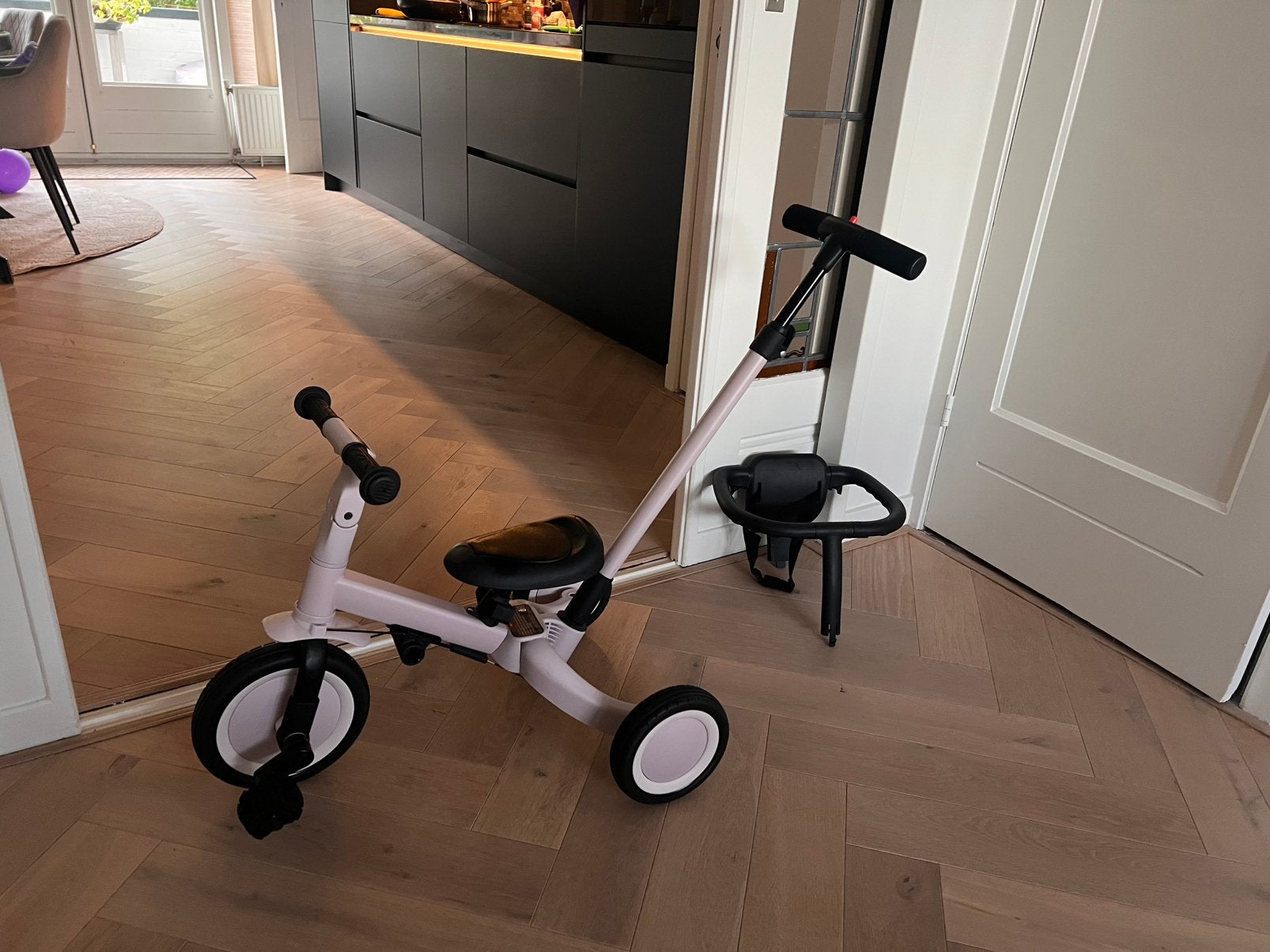 Topmark baby peuter Driewieler Loopfiets Lio duwstang lila, Fietsen en Brommers, Ophalen of Verzenden, Zo goed als nieuw, Duwstang