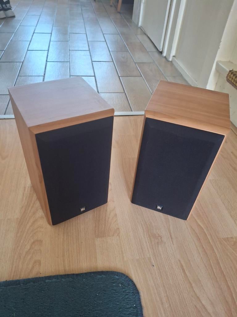 KEF Cresta SP 3320., Zo goed als nieuw, 60 tot 120 watt, Front, Rear of Stereo speakers, Ophalen