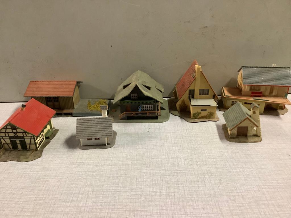 Diverse trein huisjes, Hobby en Vrije tijd, Gebruikt, Gelijkstroom of Wisselstroom, Brug, Tunnel of Gebouw, Ophalen