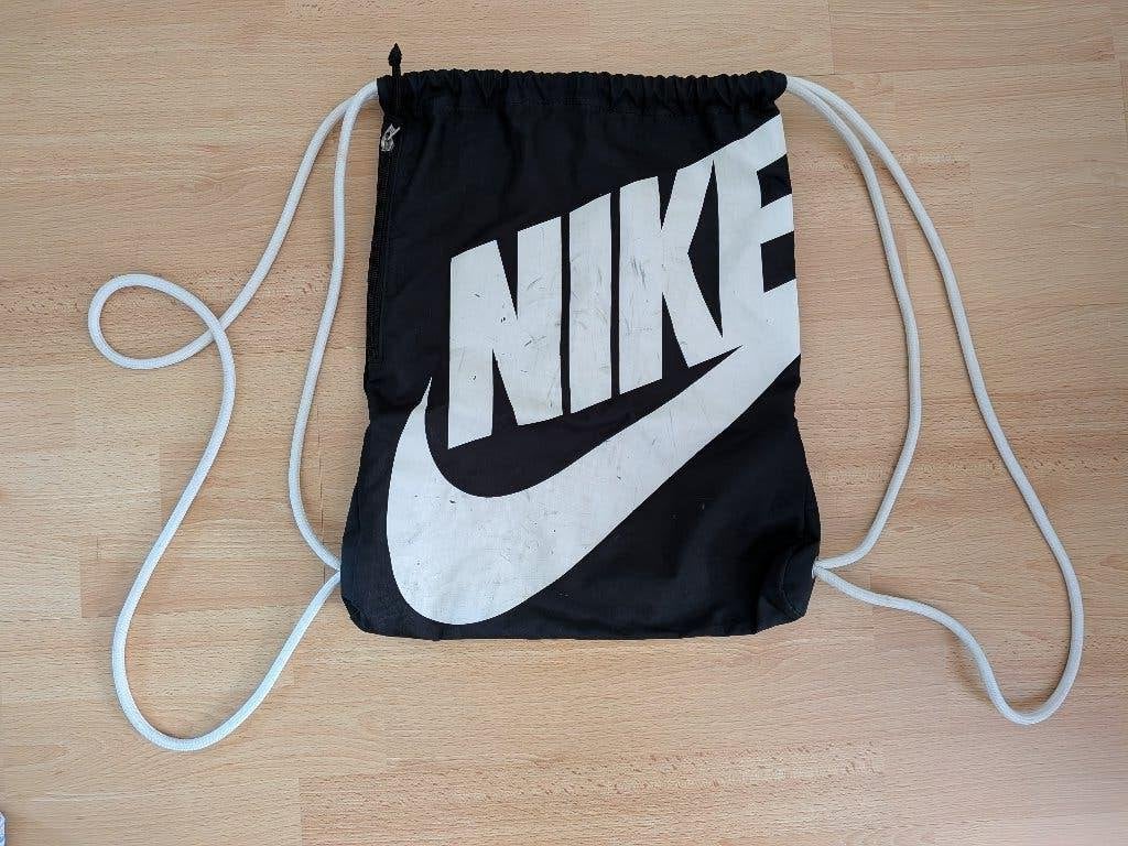 Nike Heritage Gymsack, Verzenden, Gebruikt, 25 tot 40 cm, Overige merken