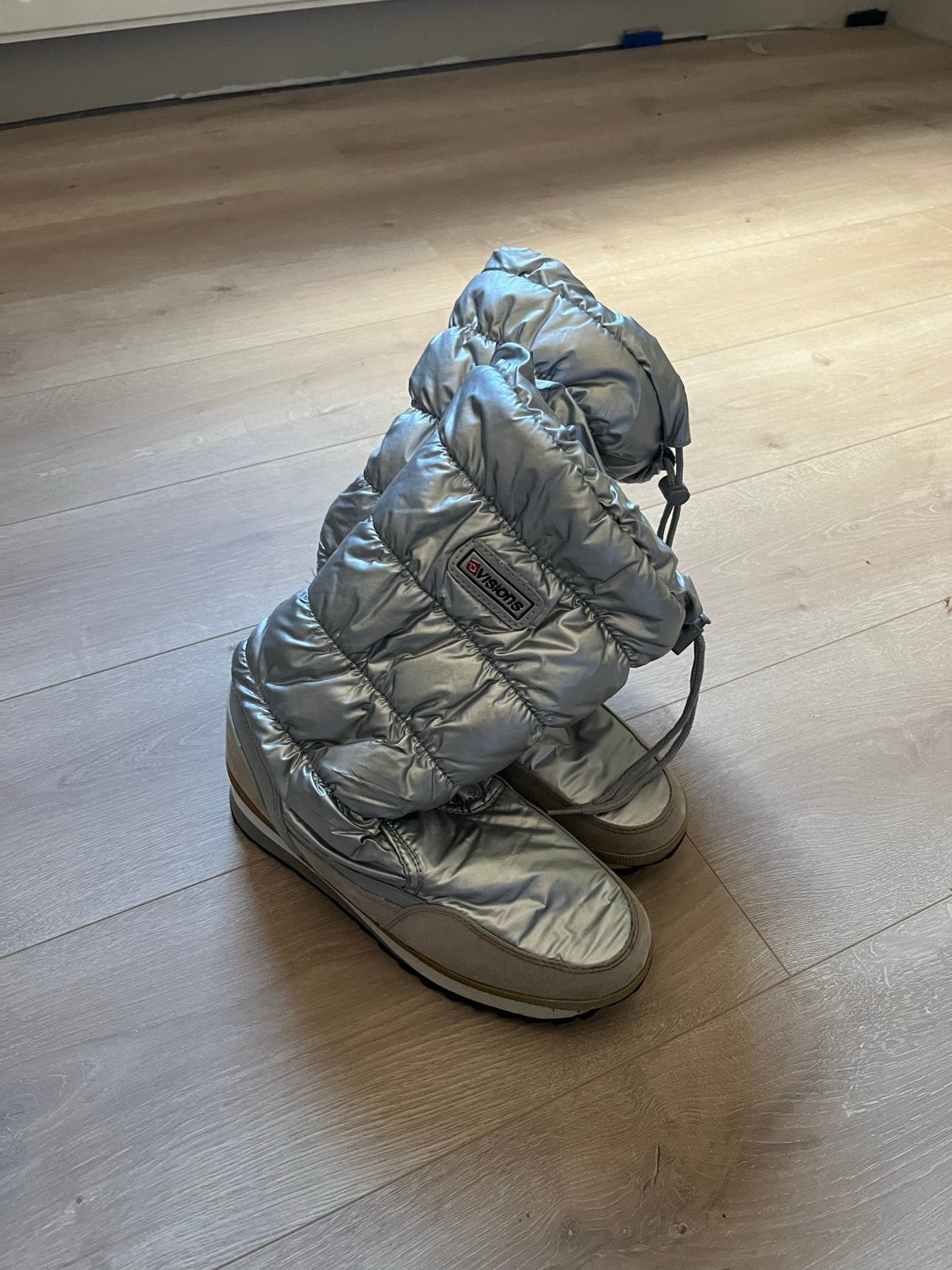 Zilverkleurige Snowboots - Maat 39, Ophalen of Verzenden, Gedragen, Overige kleuren, Snowboots