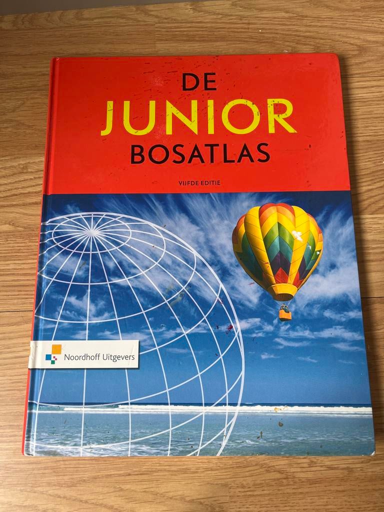 De Junior Bosatlas - Vijfde Editie, Boeken, Atlassen en Landkaarten, Bosatlas, 2000 tot heden, Ophalen of Verzenden, Zo goed als nieuw