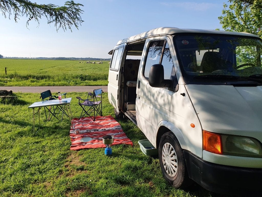 Orginele camperbus Ford Transit (1995), Chemisch toilet, Buscamper of Camperbus, Ford, Particulier