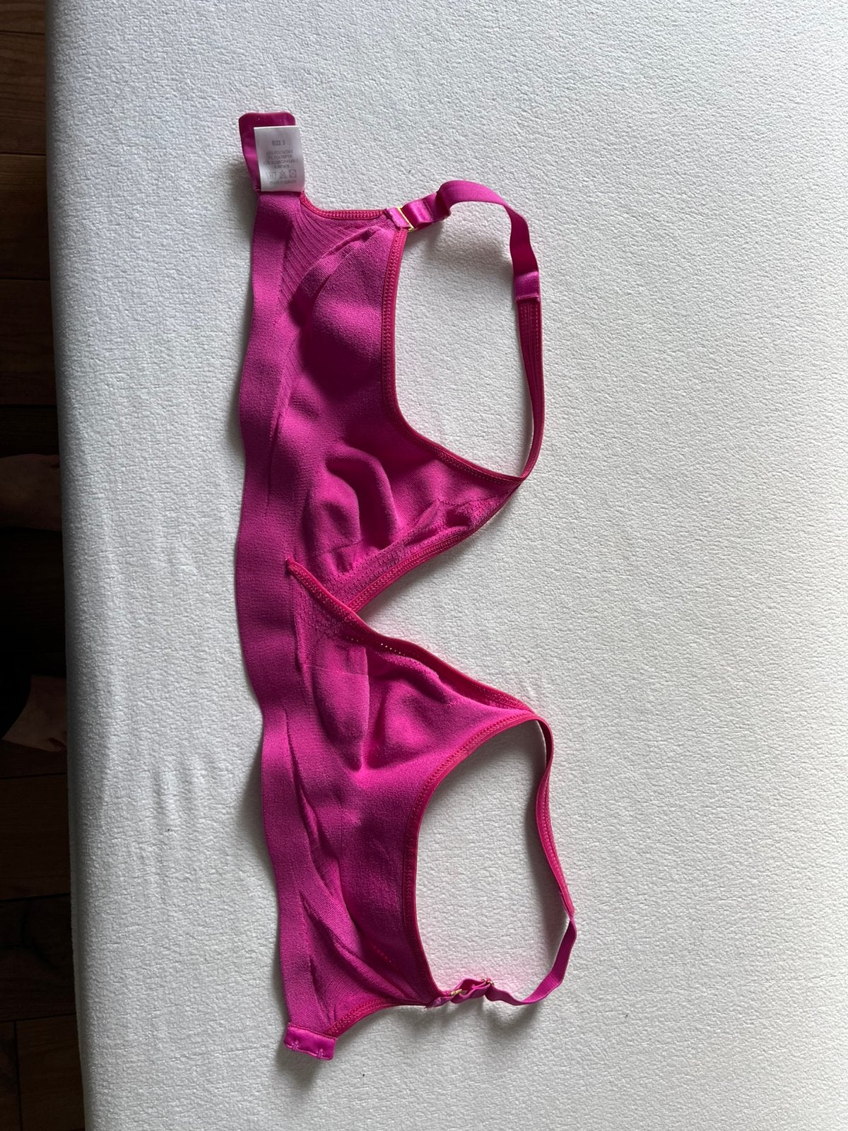 Te koop: mooie Soft Revolt bh maat 3 Cleo, Kleding | Dames, Ondergoed en Lingerie, BH, Roze, Ophalen of Verzenden