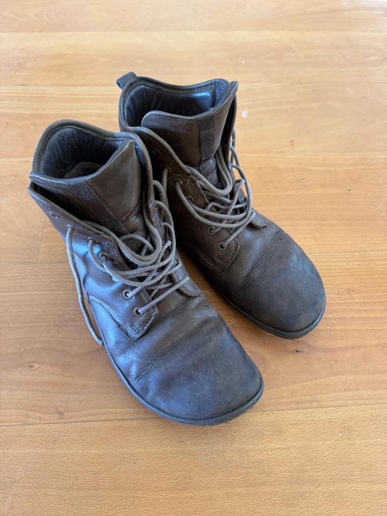 Vivobarefoot mt 44, bruin, leer, gevoerd, Bruin, Ophalen of Verzenden, Gedragen, Veterschoenen