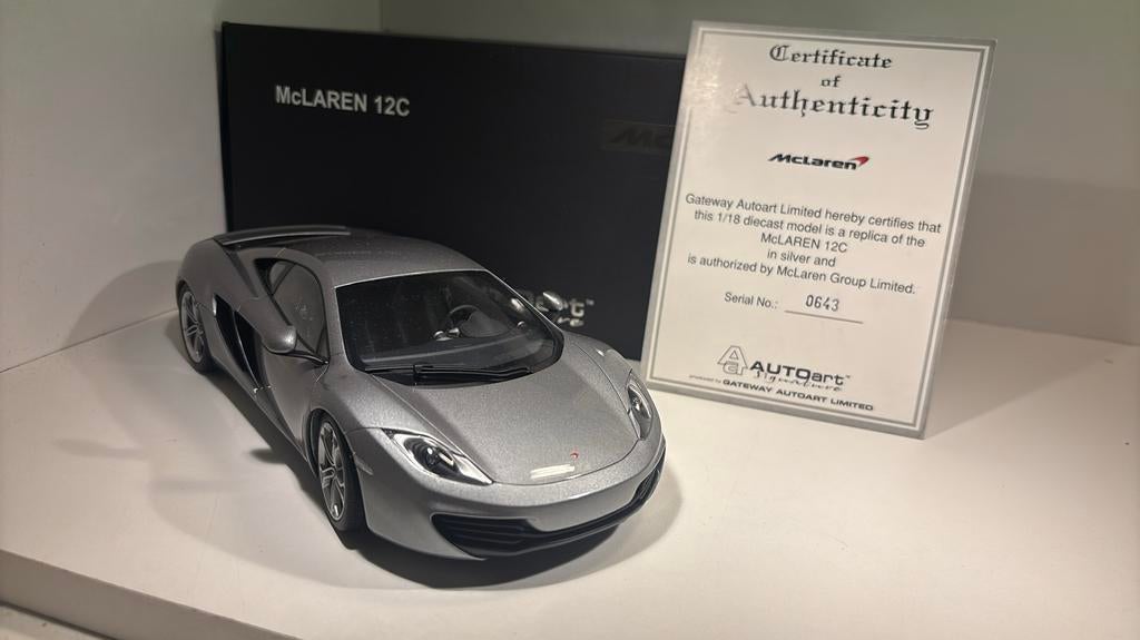 McLaren 12c grey autoart 1.18, Hobby en Vrije tijd, Modelauto's | 1:18, Ophalen of Verzenden, Autoart, A, A