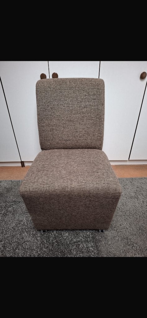 Eetkamerstoelen 4x, 1 defect wieltje, Huis en Inrichting, Ophalen, Gebruikt, Bruin, Vier
