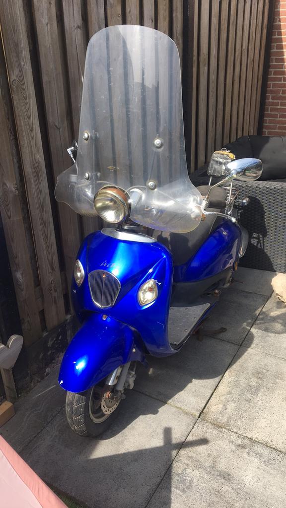 Scooter blauw kenteken, Ophalen of Verzenden, Zo goed als nieuw, Benzine, Overige merken