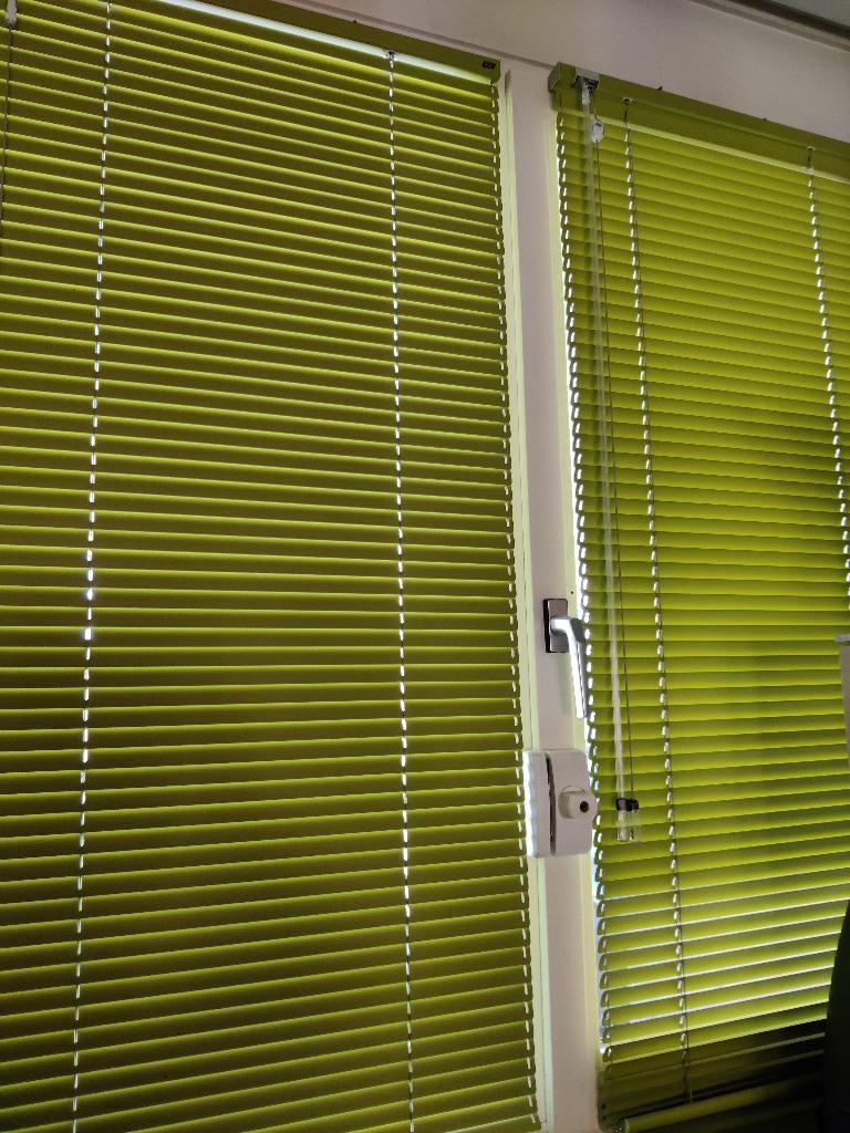 Luxaflex jaloezie 25 mm, Huis en Inrichting, Ophalen, 100 tot 150 cm, 50 tot 100 cm, Zo goed als nieuw