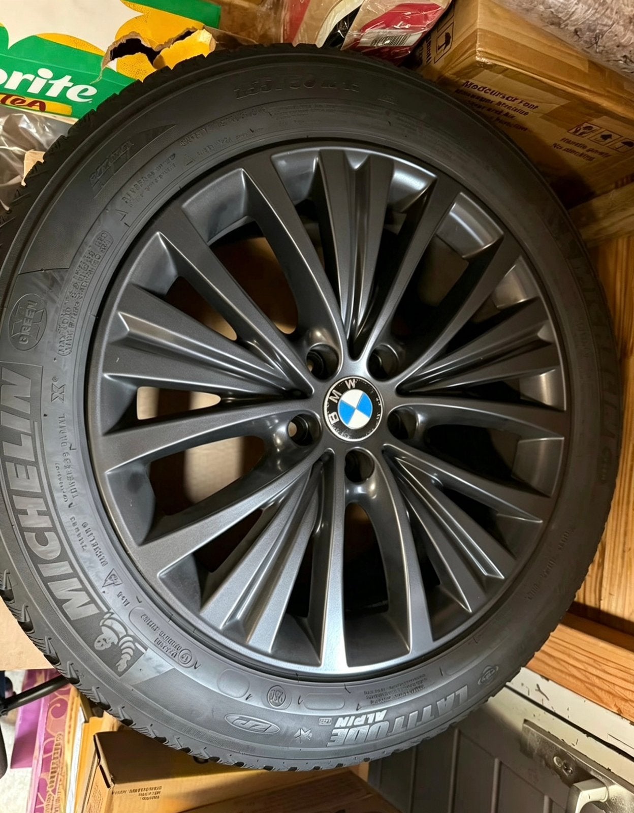 BMW X5 Winter Wheel Set–BMW Rims + Michelin Tires + TPMS, 255 mm, Banden en Velgen, Winterbanden, Ophalen