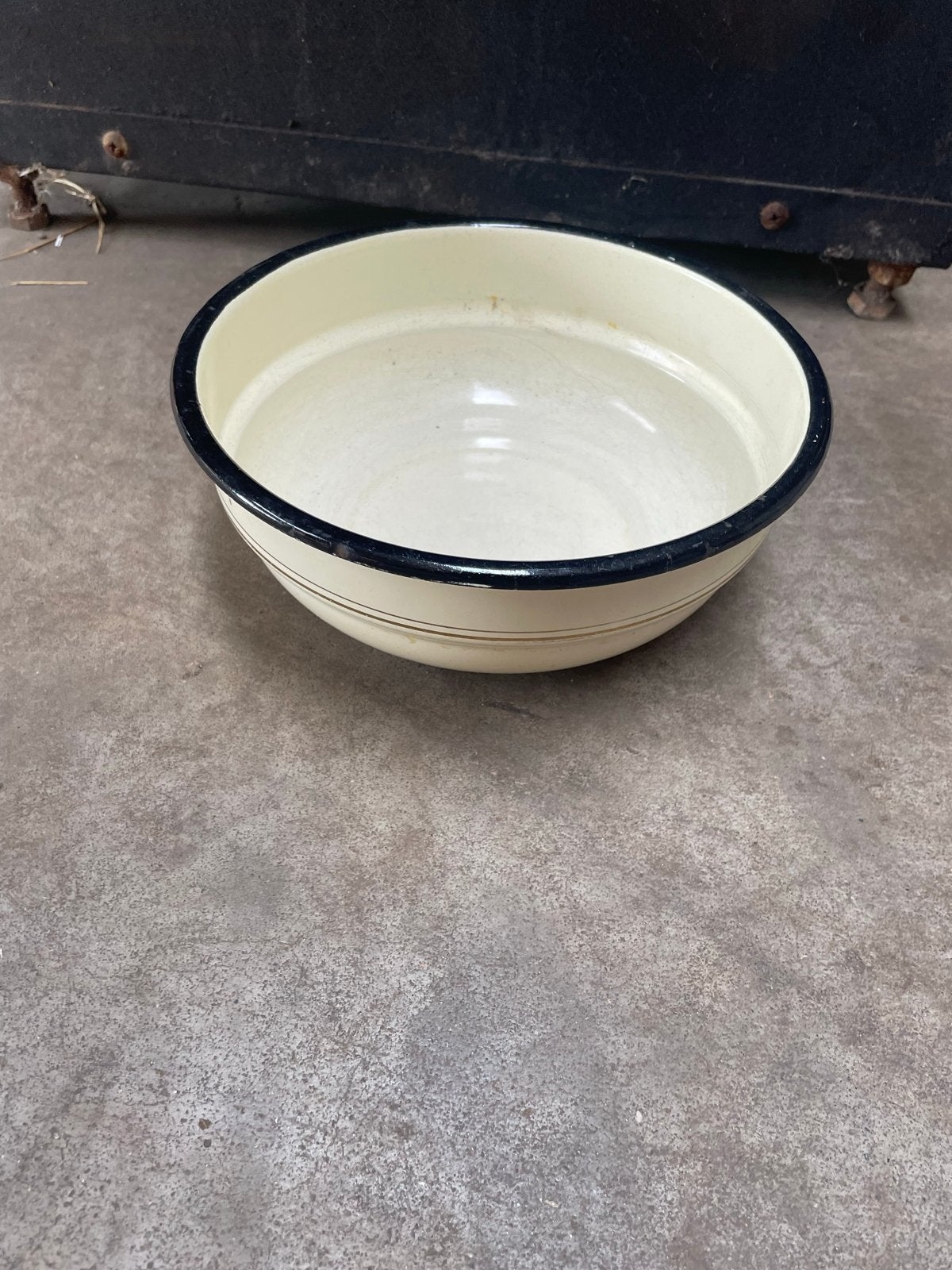 Vintage geëmailleerde kom - crème met zwarte rand, Ophalen